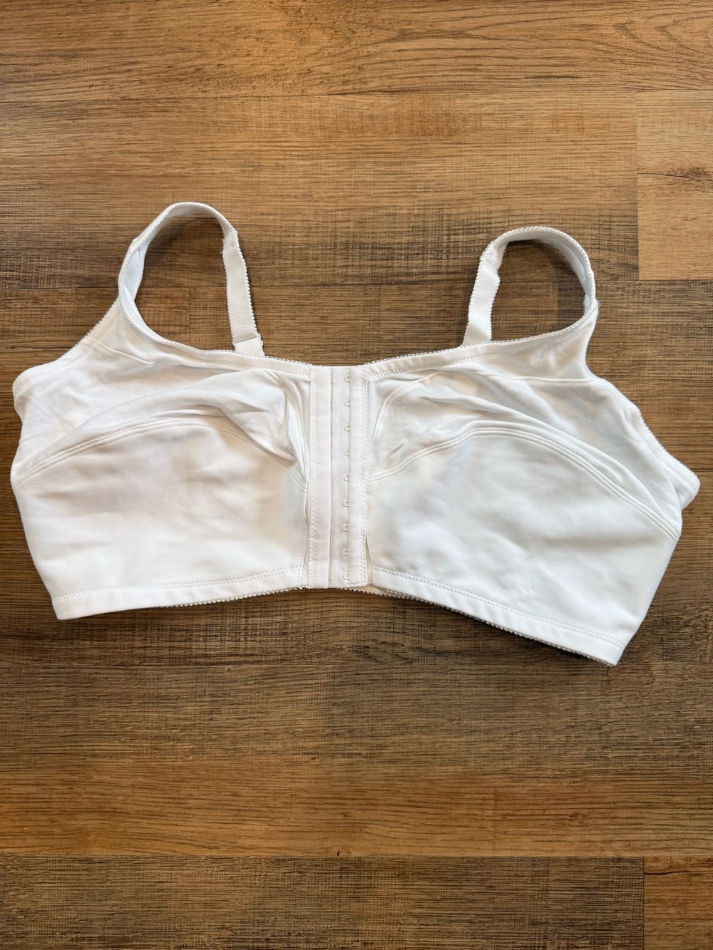 Front-Closure Comfort Bra in White 44DD